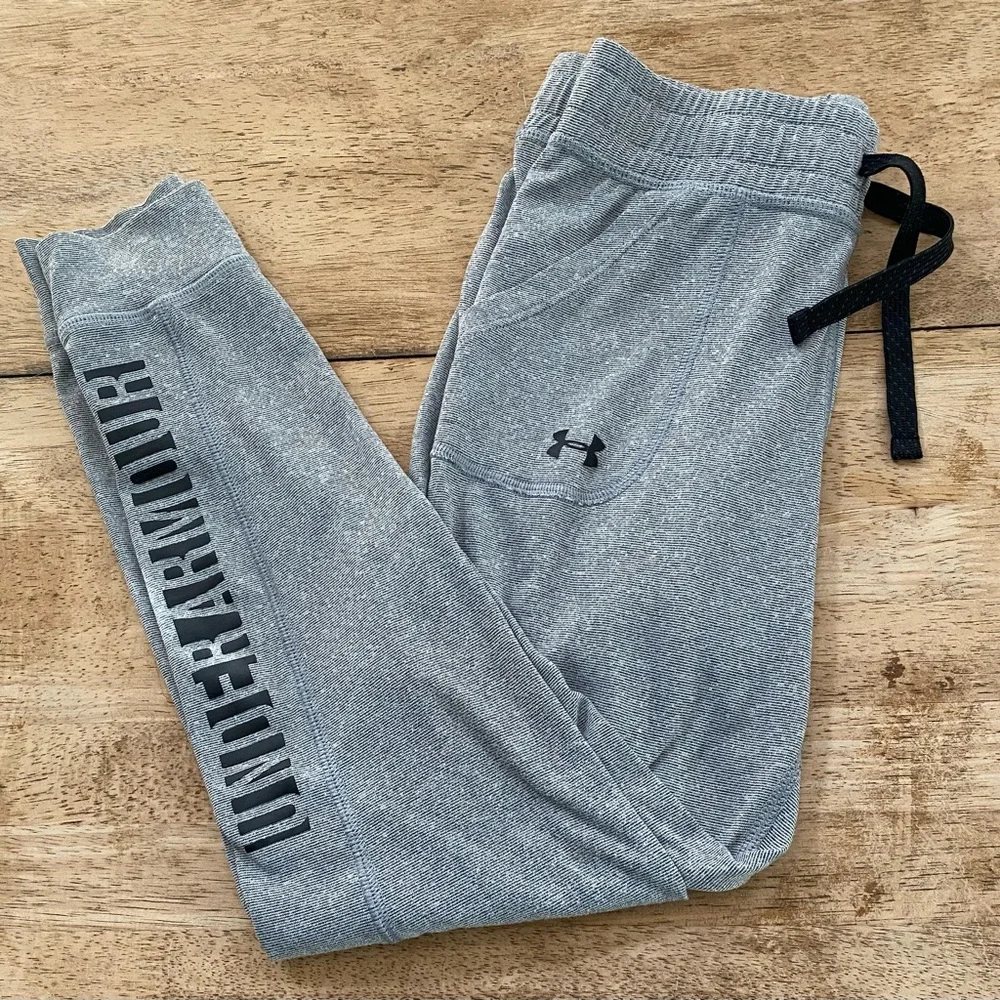 Under Armour Kids Sz (see pics‎ for measurements) Striated Gray Logo Joggers